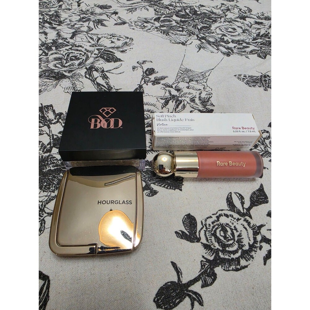 Hourglass & Rare Beauty Blush + BOD Translucent Powder Bundle Value $100 - Picture 5 of 12